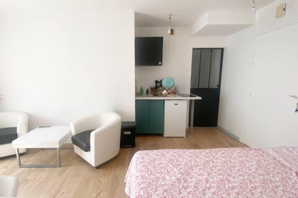 Appartement En Face De La Gare - Centre Ville ポアティエ エクステリア 写真